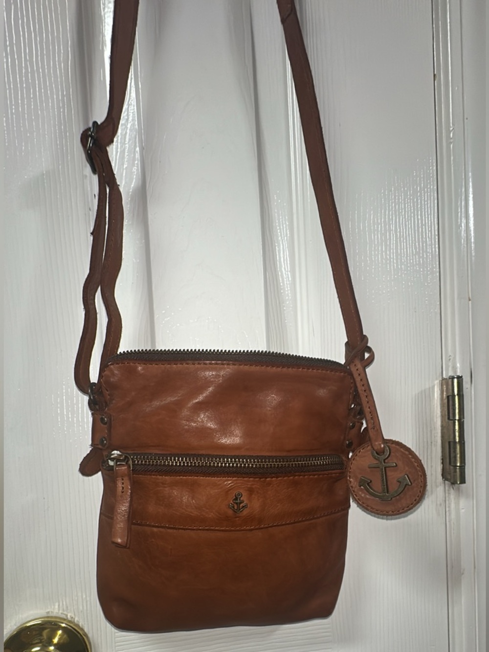 Harbour 2nd Brown Leather Crossbody Bag with Anchor Charm 8.5x7 (bags15))